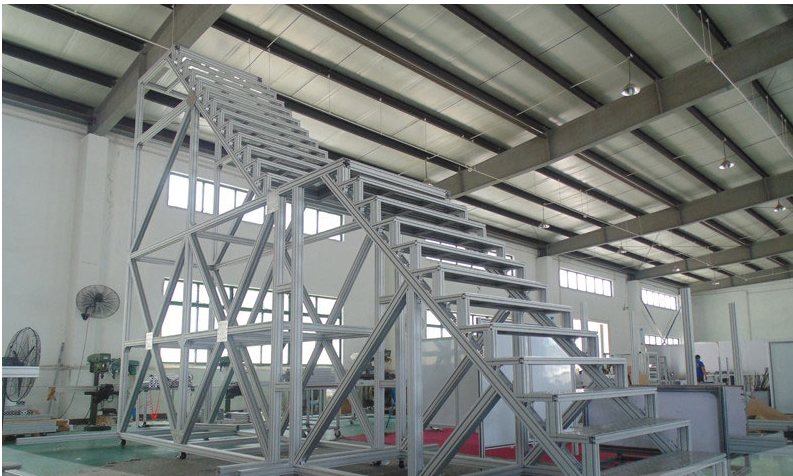 国产猛男GAYB0Y1麻豆踏步台